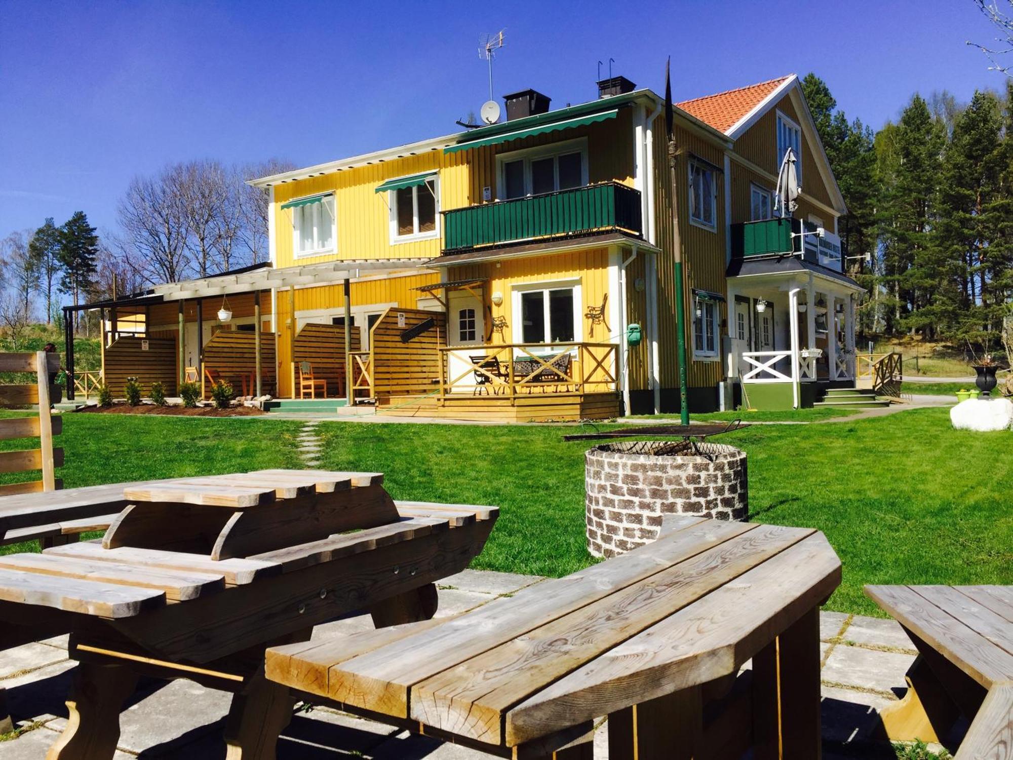 Motel E4 Kolmarden Apartments And Cottages Buitenkant foto